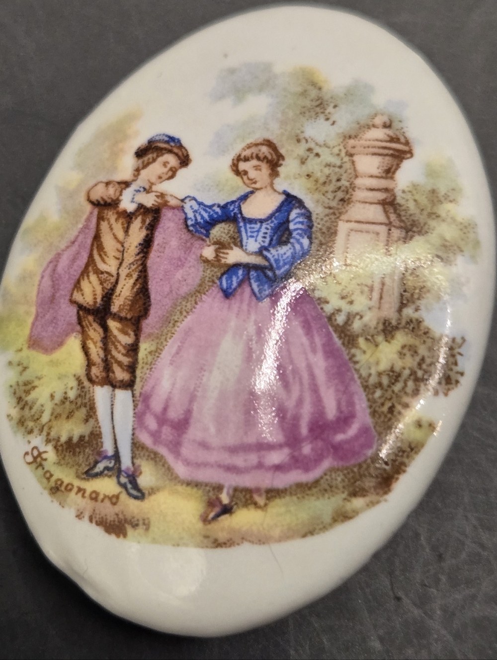 🔥3/15$ Fragonard Style Porcelain Brooch Romantic Couple Rococo Cameo Pin